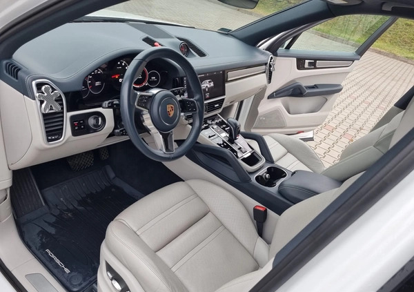 Porsche Cayenne cena 319900 przebieg: 51300, rok produkcji 2020 z Janów Lubelski małe 379